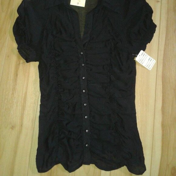 Pleated blouse - Picture 2 of 2